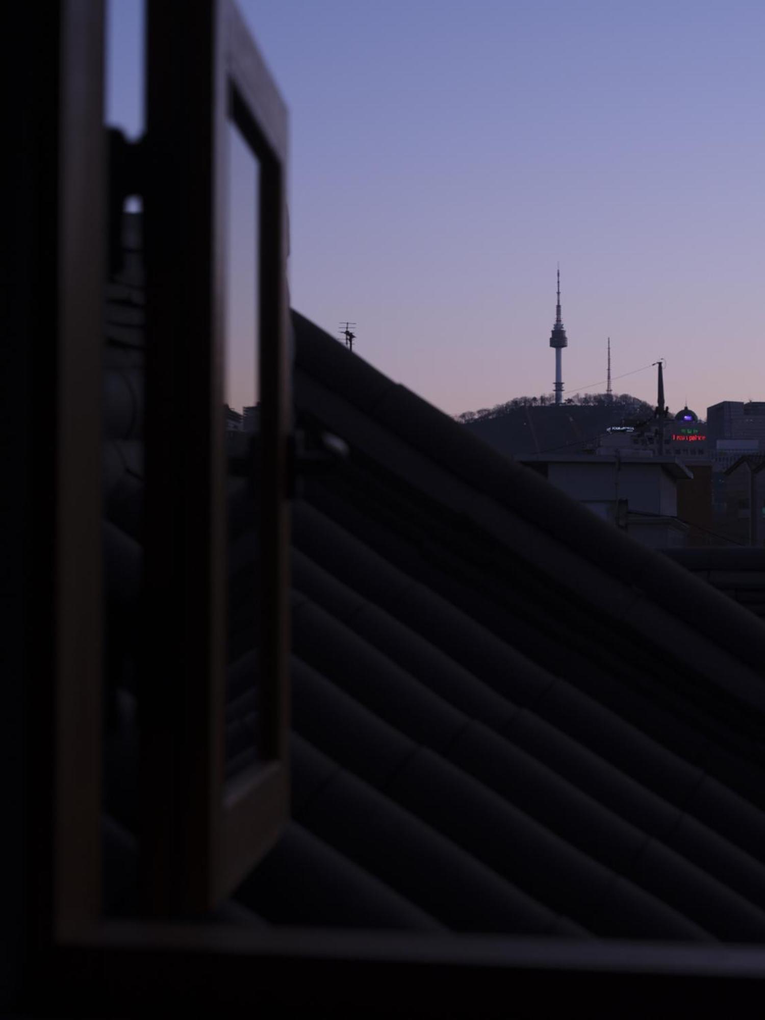 The Korean Traditional Hanok In Downtown Seoul For Convenient Public Transportation - Seoul Ari エクステリア 写真
