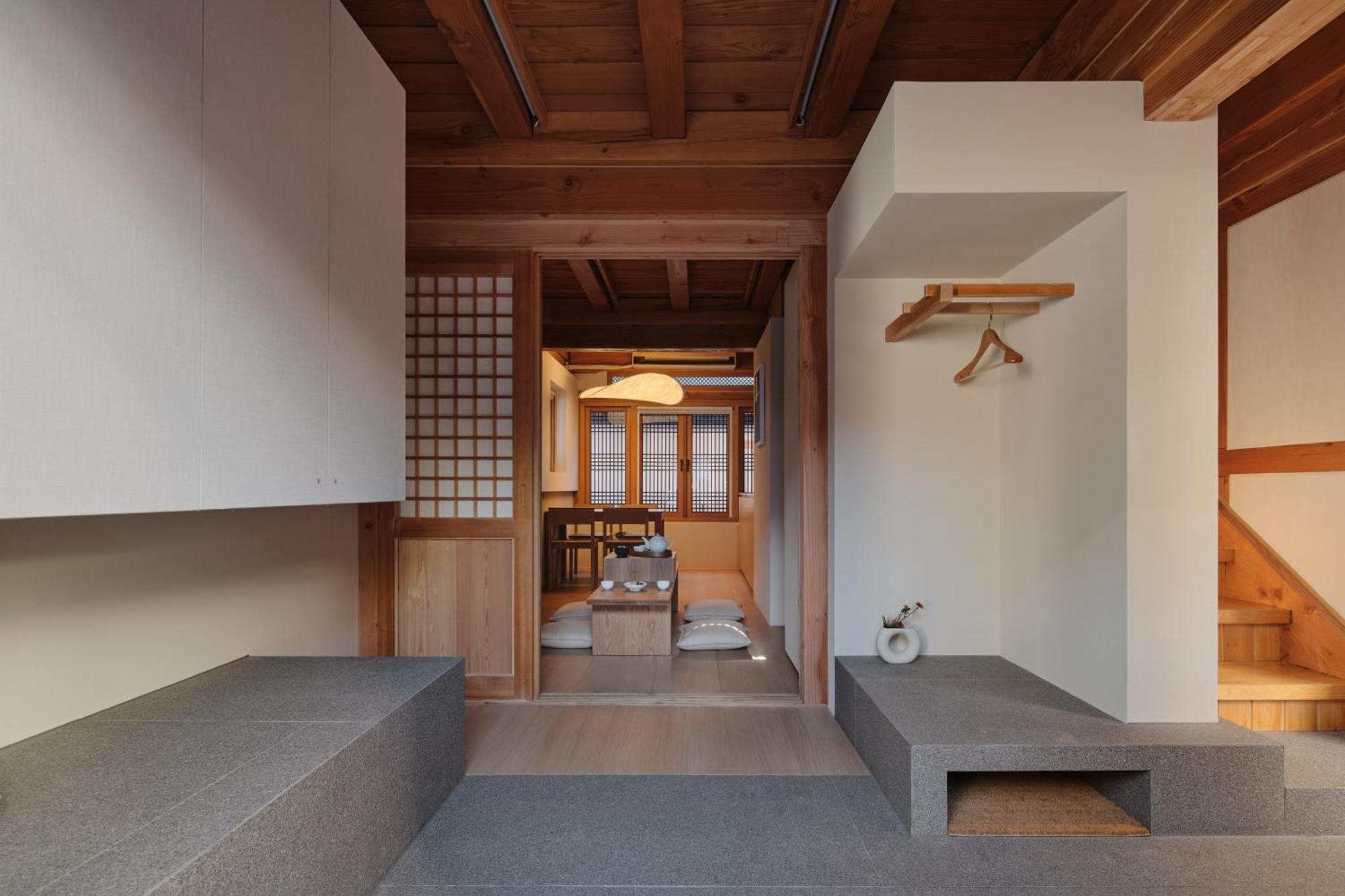 The Korean Traditional Hanok In Downtown Seoul For Convenient Public Transportation - Seoul Ari エクステリア 写真