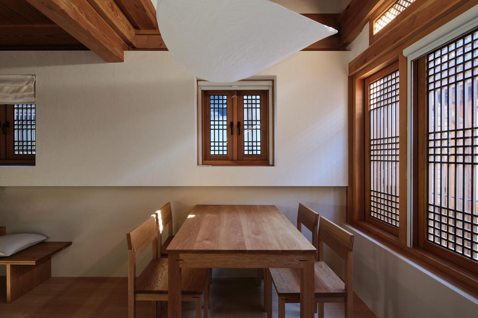 The Korean Traditional Hanok In Downtown Seoul For Convenient Public Transportation - Seoul Ari エクステリア 写真